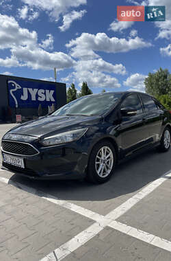 Седан Ford Focus 2015 в 