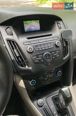 Седан Ford Focus 2015 в 