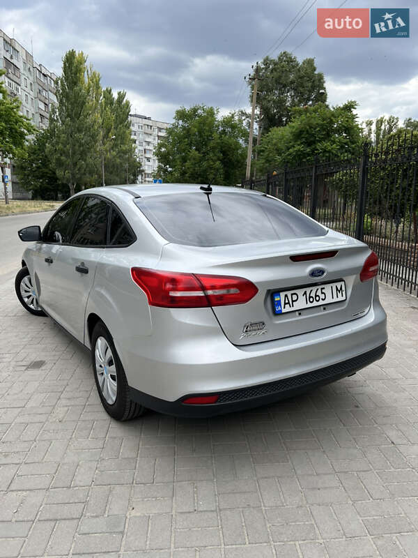Седан Ford Focus 2015 в Запорожье