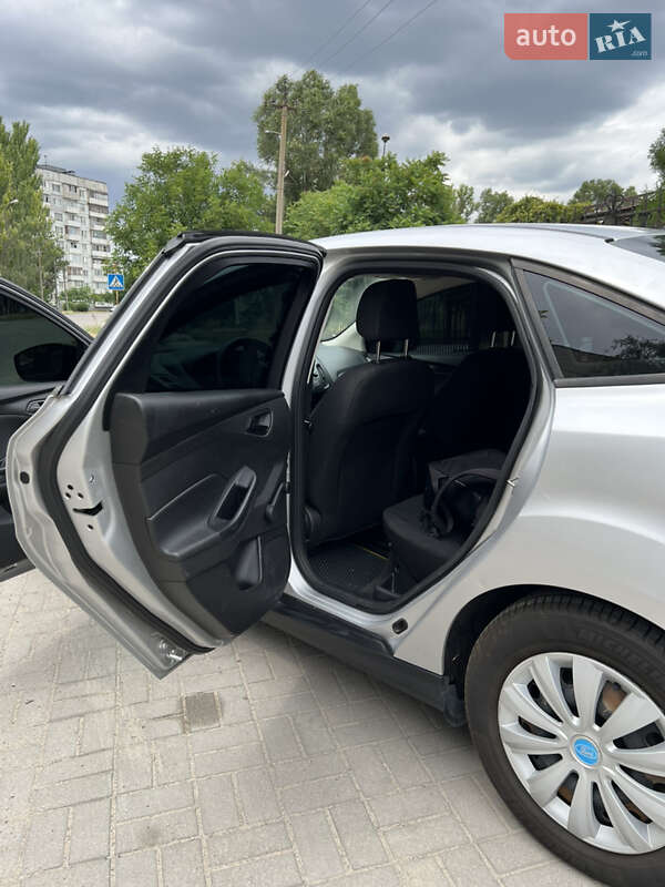 Седан Ford Focus 2015 в Запорожье