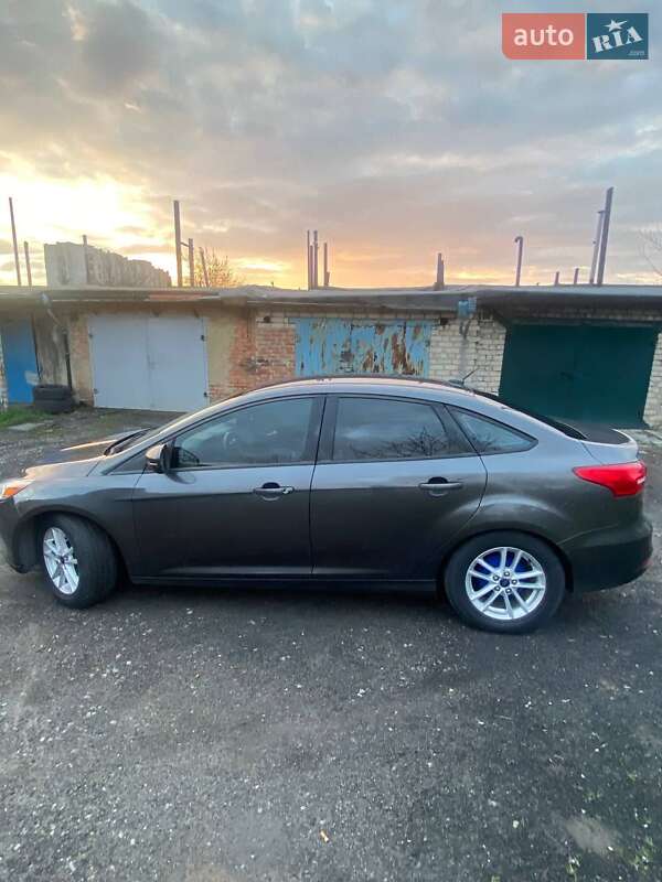 Седан Ford Focus 2015 в Тернівці
