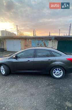 Седан Ford Focus 2015 в 