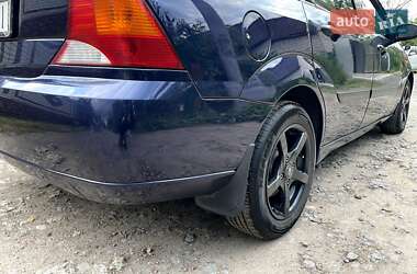Седан Ford Focus 1999 в 
