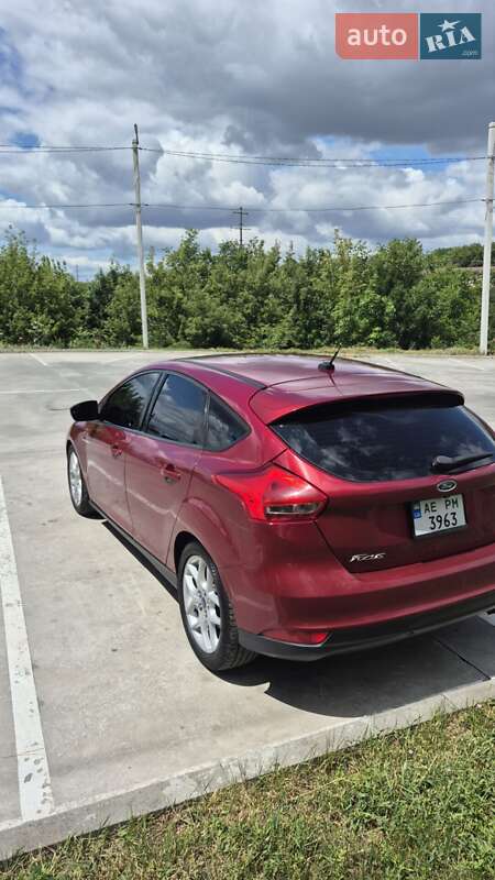 Хэтчбек Ford Focus 2015 в Днепре