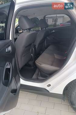 Седан Ford Focus 2014 в 