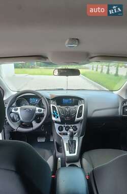 Седан Ford Focus 2014 в 