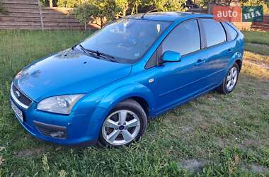 Хэтчбек Ford Focus 2004 в 