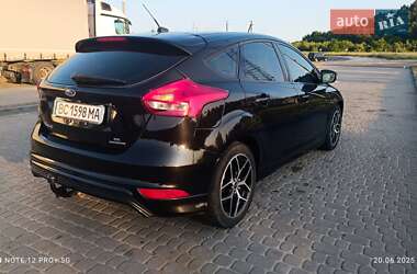 Хэтчбек Ford Focus 2015 в 