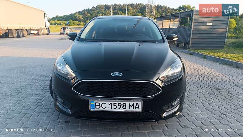 Хэтчбек Ford Focus 2015 в Львове