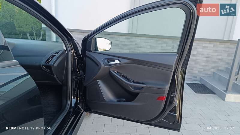 Хэтчбек Ford Focus 2015 в Львове