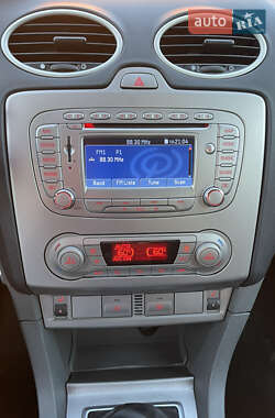 Универсал Ford Focus 2010 в 