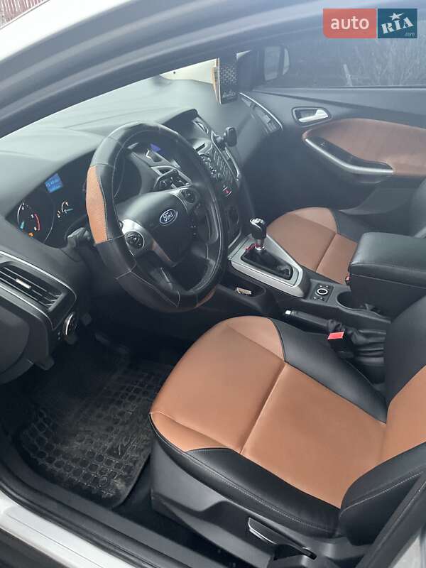 Универсал Ford Focus 2012 в Вапнярке