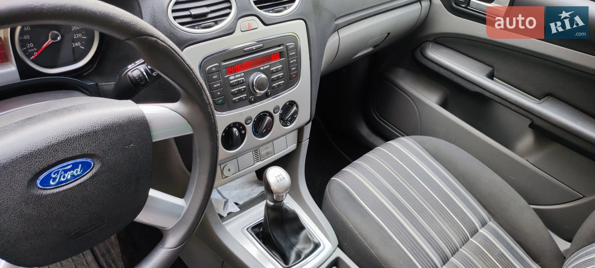 2010 Ford Focus - мініатюра 8