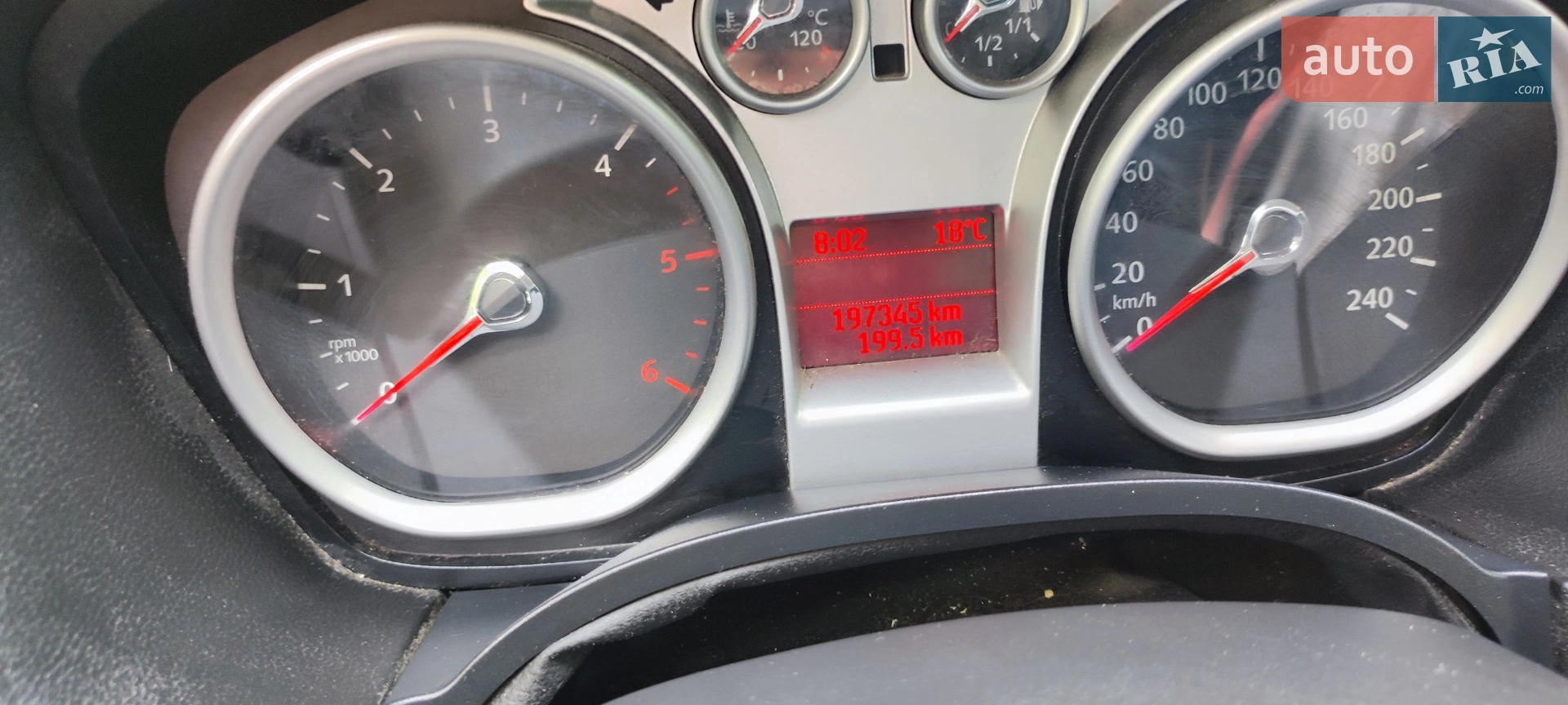 2010 Ford Focus - мініатюра 9