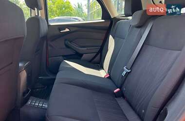 Хэтчбек Ford Focus 2016 в 