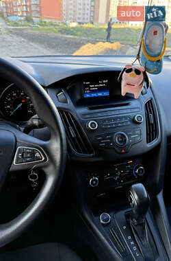 Седан Ford Focus 2016 в 