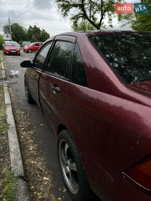 Седан Ford Focus 2003 в Киеве