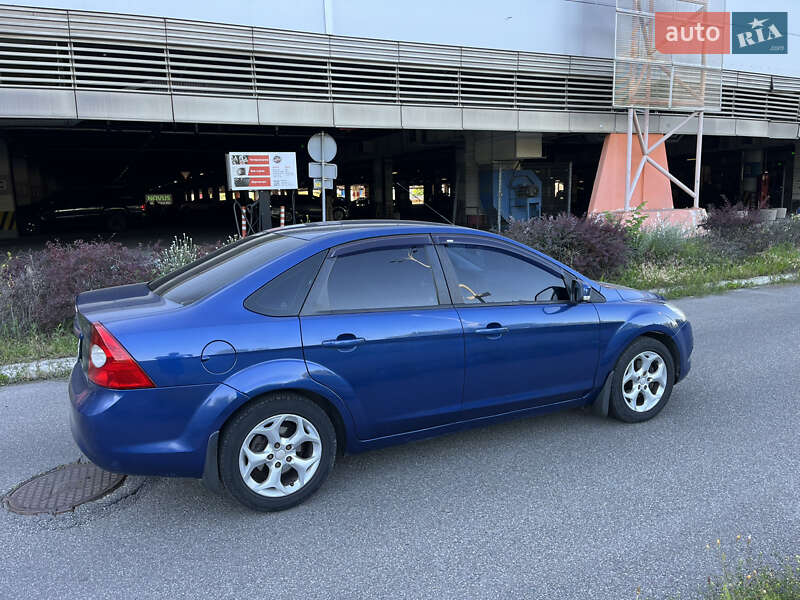 Седан Ford Focus 2008 в Киеве