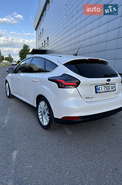 Хэтчбек Ford Focus 2018 в 