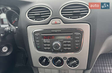 Универсал Ford Focus 2010 в 
