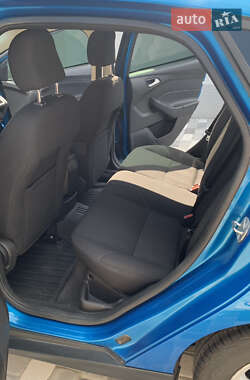 Хэтчбек Ford Focus 2016 в 