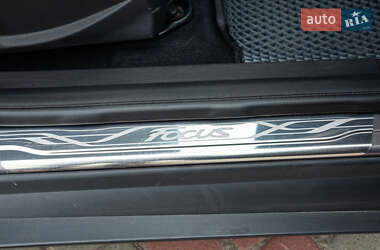 Универсал Ford Focus 2013 в 
