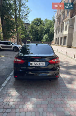 Седан Ford Focus 2013 в 