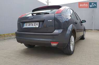 Хэтчбек Ford Focus 2006 в Черновцах