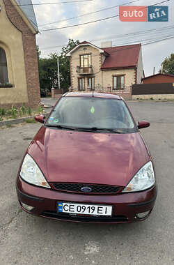 Хэтчбек Ford Focus 2003 в 