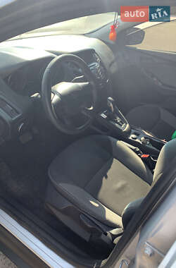 Седан Ford Focus 2014 в 