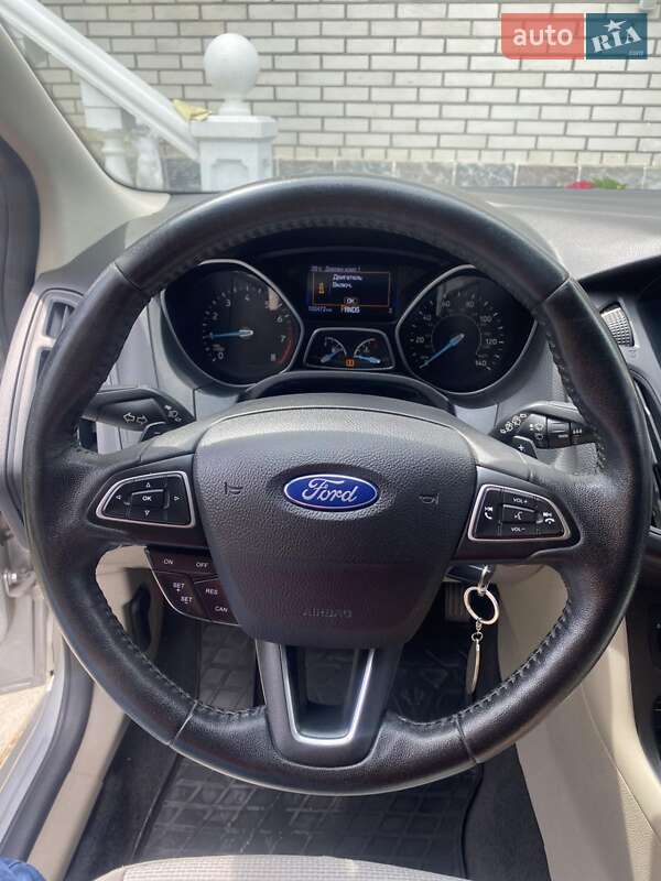 Хэтчбек Ford Focus 2015 в Виннице фото 33 Хэтчбек Ford Focus 2015 в Виннице