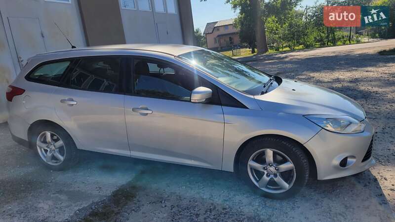 Універсал Ford Focus 2013 в Іваничах