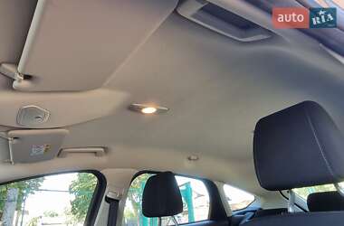 Хэтчбек Ford Focus 2015 в 