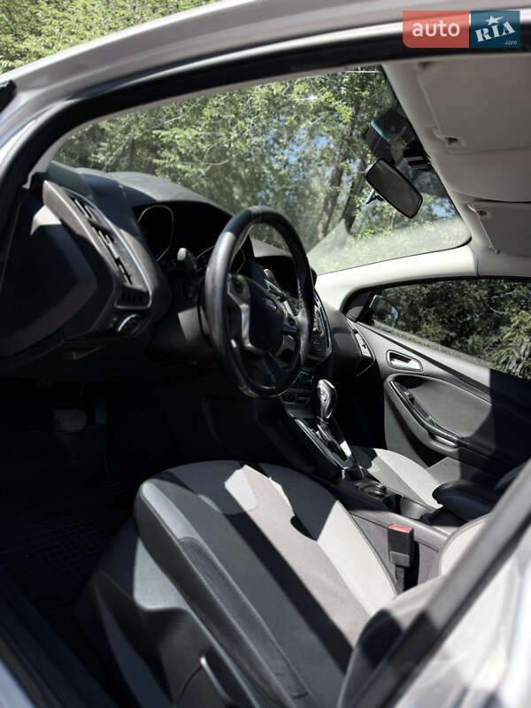 Хэтчбек Ford Focus 2012 в Днепре