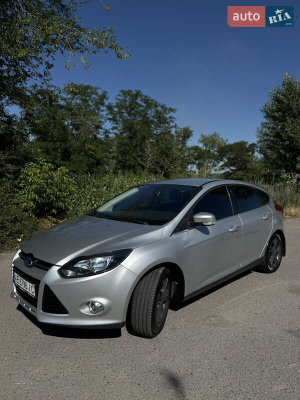 Хэтчбек Ford Focus 2012 в Днепре