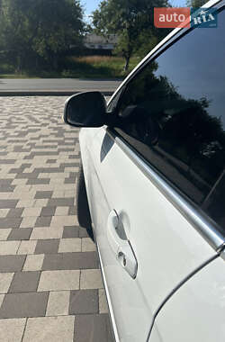 Седан Ford Focus 2011 в 