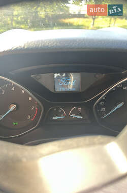 Седан Ford Focus 2011 в 