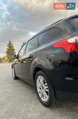 Универсал Ford Focus 2014 в 