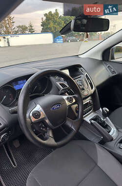 Универсал Ford Focus 2014 в 