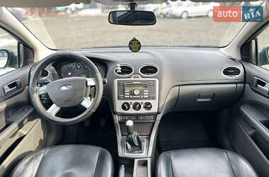 Хэтчбек Ford Focus 2006 в 