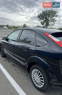 Хэтчбек Ford Focus 2006 в 