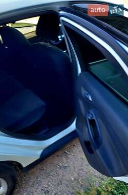 Седан Ford Focus 2011 в 