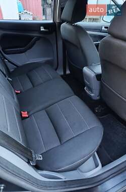 Универсал Ford Focus 2010 в 