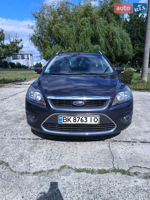 Ford Focus 2010