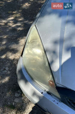 Хэтчбек Ford Focus 2003 в 