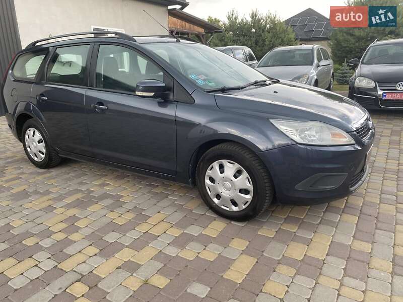Універсал Ford Focus 2008 в Нововолинську