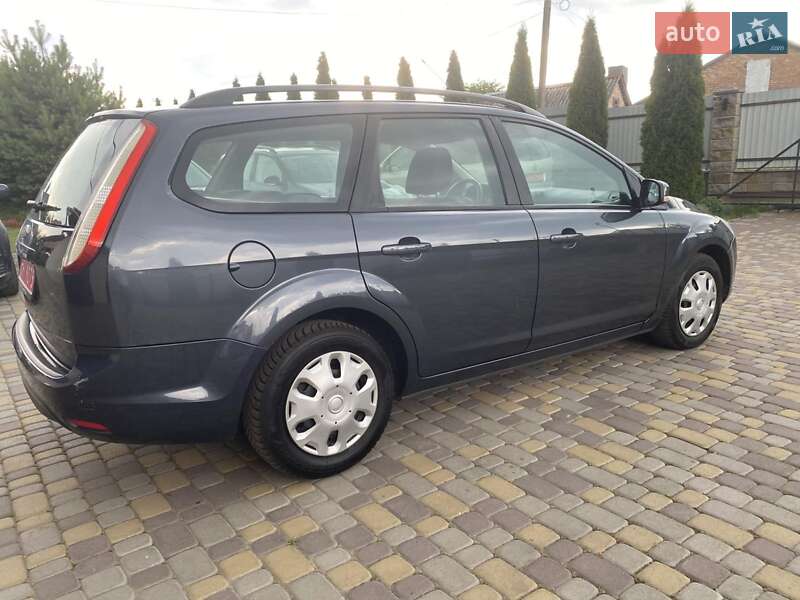 Універсал Ford Focus 2008 в Нововолинську