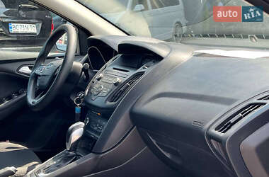 Седан Ford Focus 2015 в 