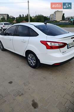 Седан Ford Focus 2013 в 