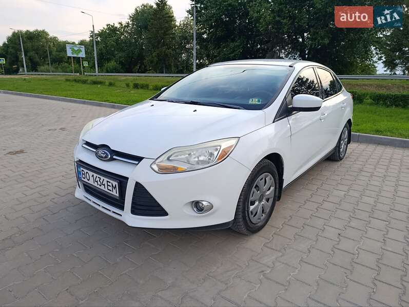 Седан Ford Focus 2013 в 